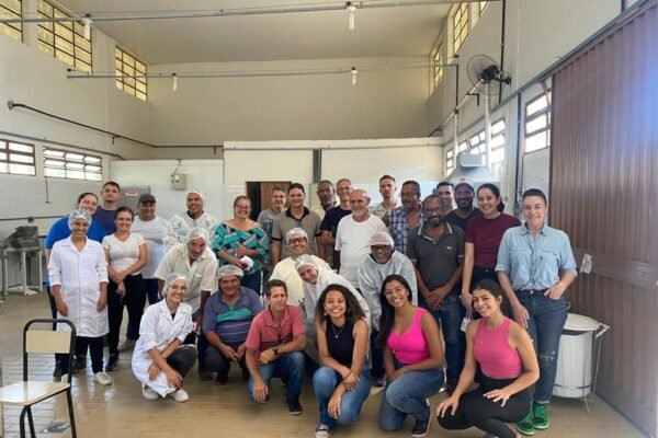 CApacitacção UFV - Curso Produçaõ de Mel Cremosos em escala artesanal